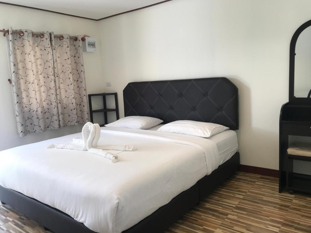 บ้านวิรา ห้องพัก Baan Wira Khon Kaen Esterno foto